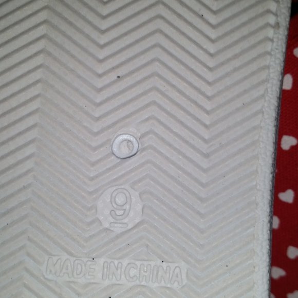 Red with white hearts canvas slip ons NWOT - Picture 5 of 5